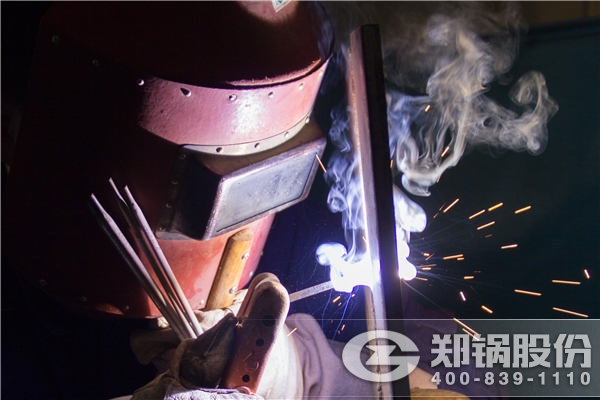 鄭鍋股(gu)份擧辦(ban)鉚銲工技術(shù)(shu)比武競(jing)賽